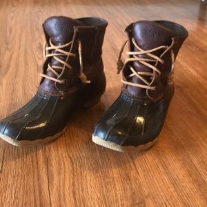 Woman’s Sperry Saltwater Duck Boots
